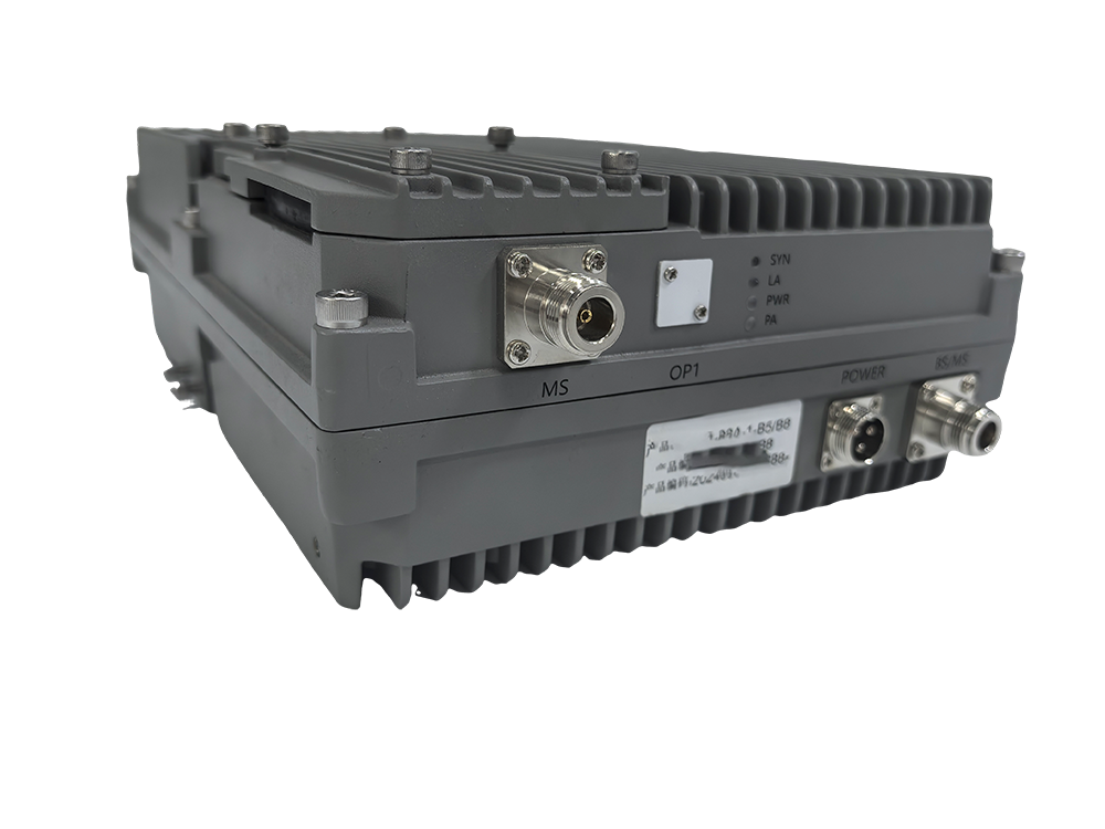  曾都三频手机信号接收器2000㎡